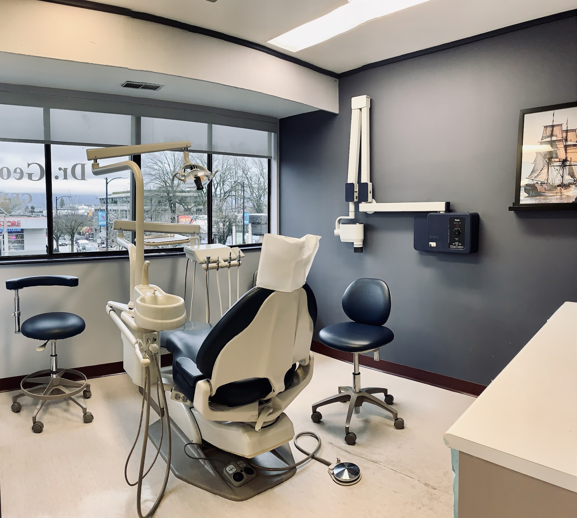 A treatment room at Dunbar Smiles