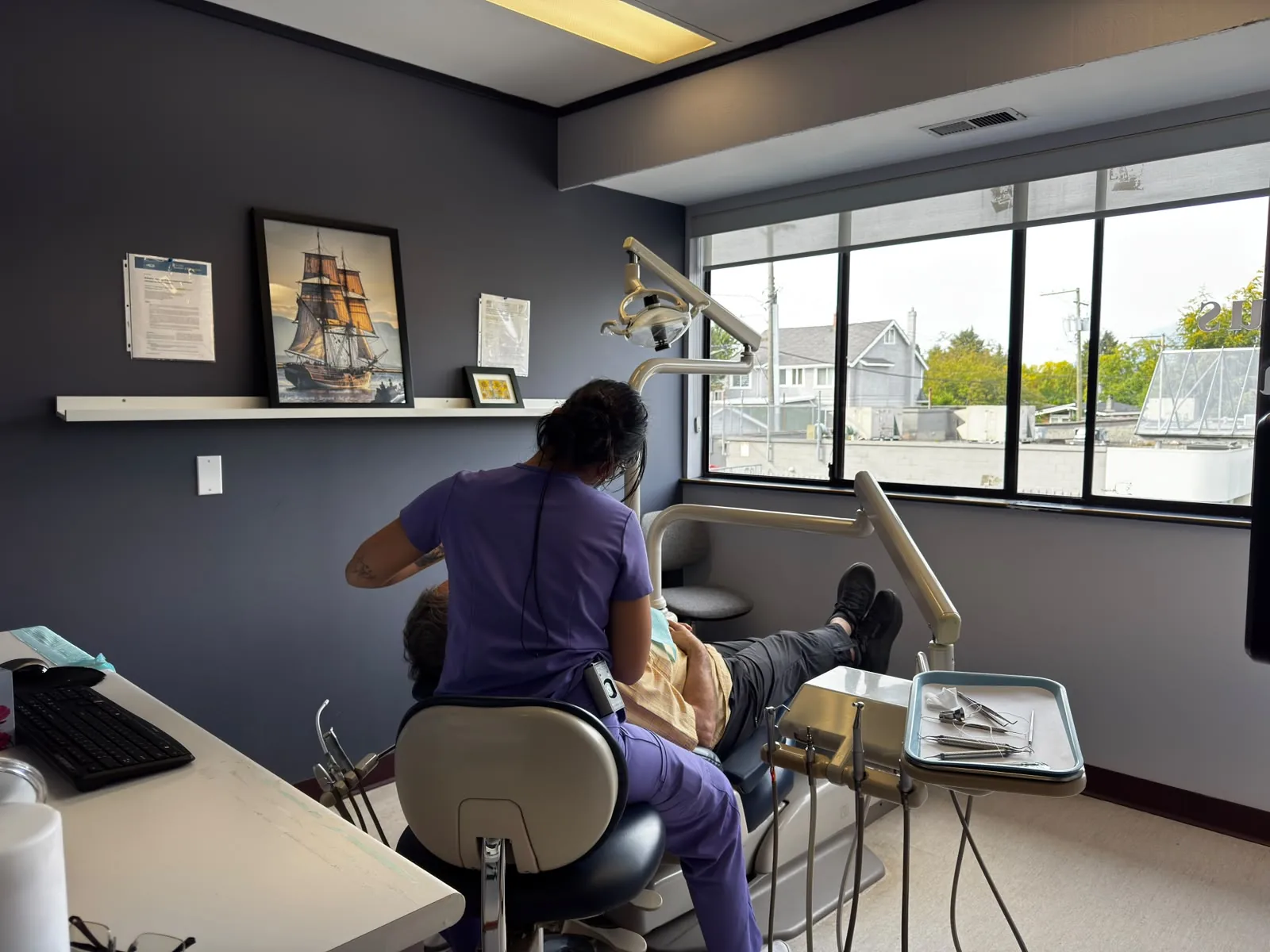 Modern dental operatory used for digital assessment and treatment